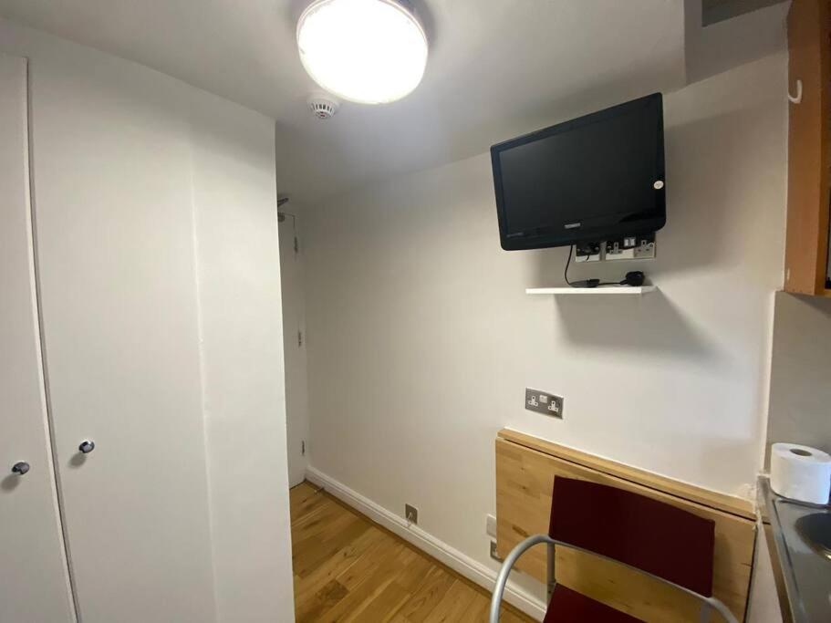 F14- Single Studio Shared Shower/Toilet Near Paddington Londra Dış mekan fotoğraf