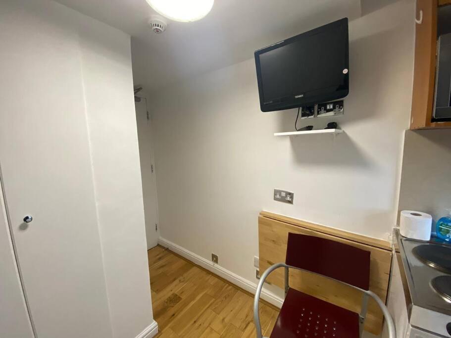 F14- Single Studio Shared Shower/Toilet Near Paddington Londra Dış mekan fotoğraf